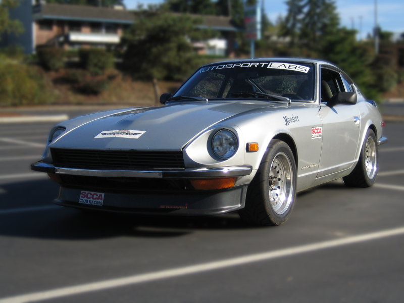 240z front 3quarter 800px.jpg